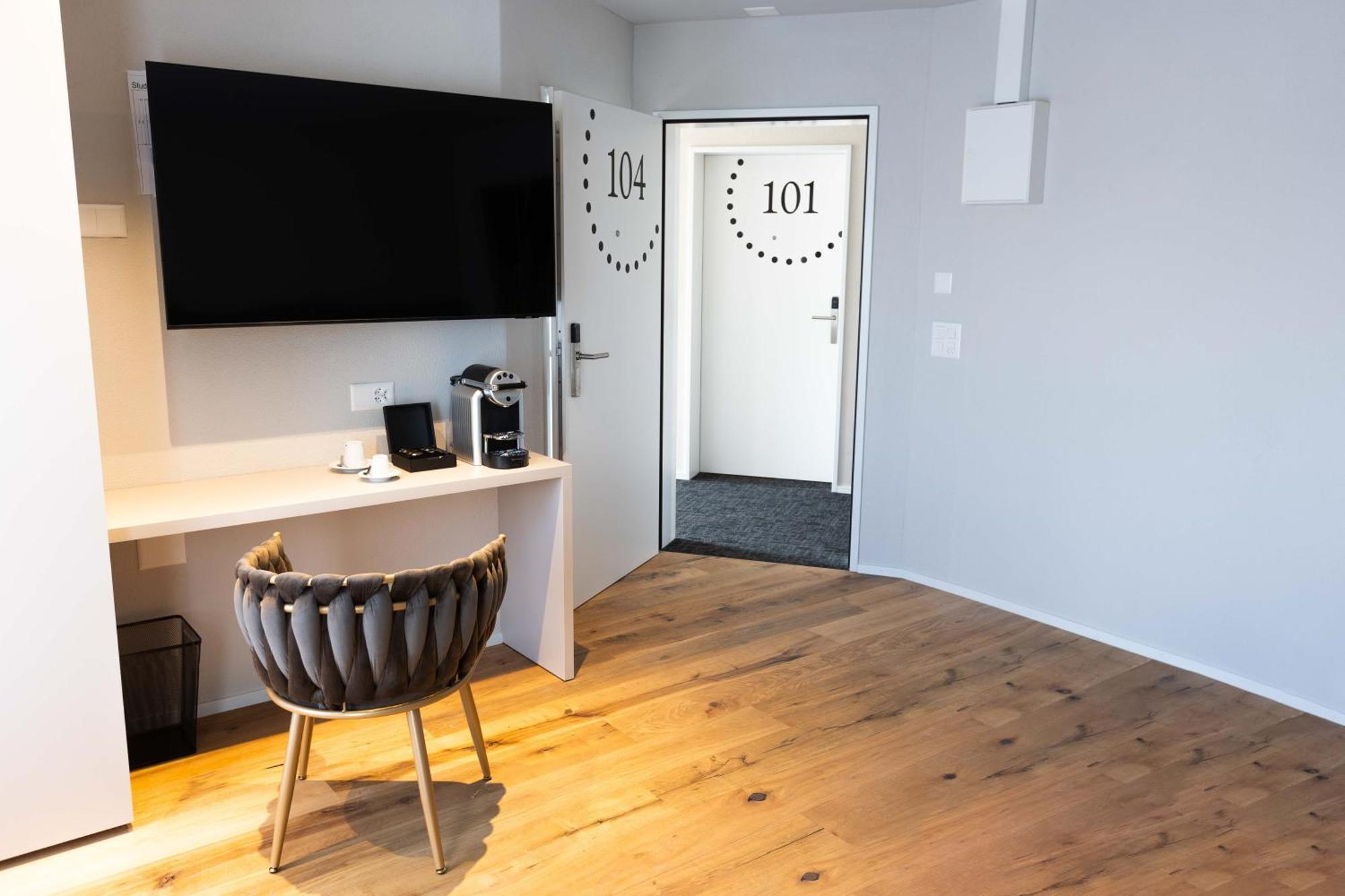 Hotel Rondo - Self-Check-In Wil Esterno foto
